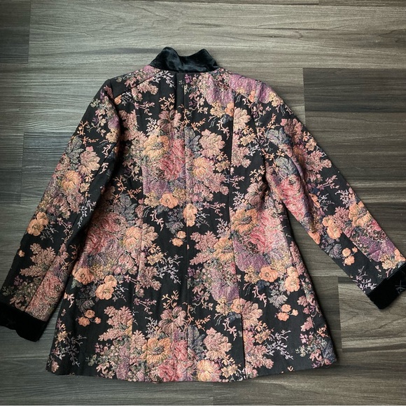 Soft Surroundings Westbury Garden Tapestry Jacket - Picture 5 of 9